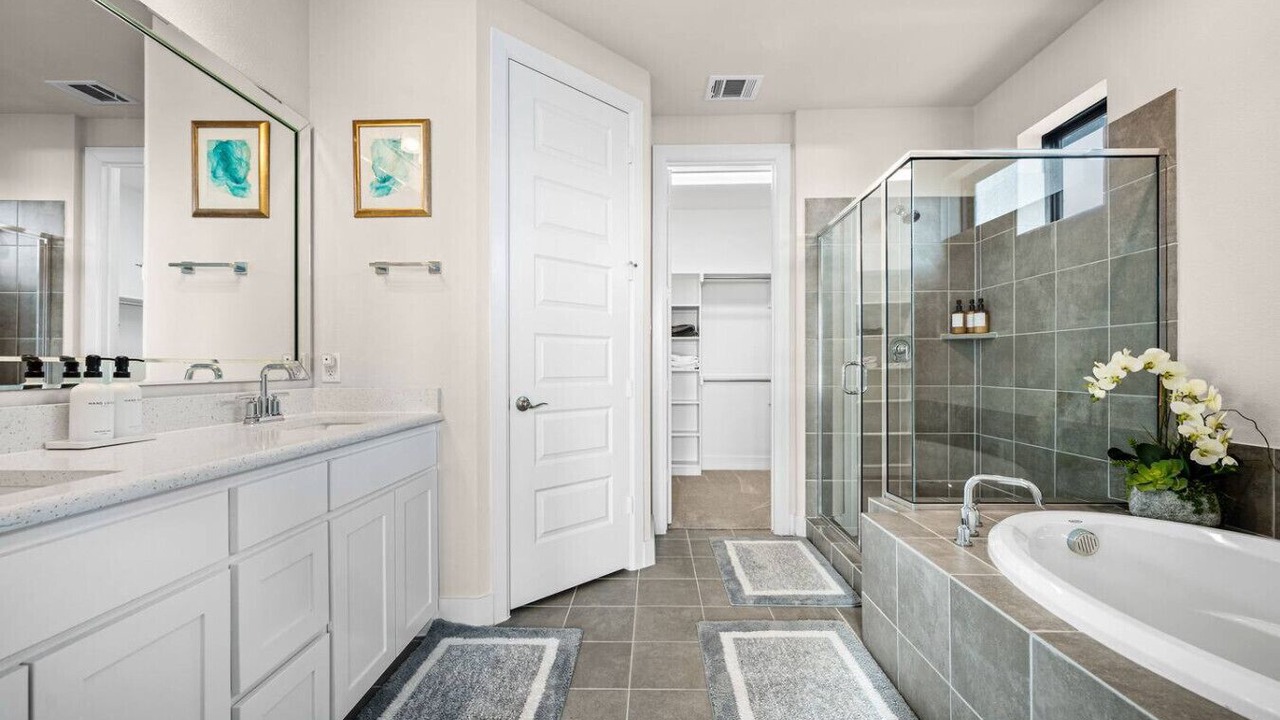 Photo of Bathroom in Rowlett