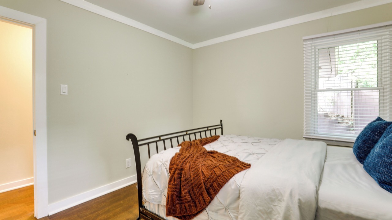 Photo of Bedroom in Briarcliff Heights
