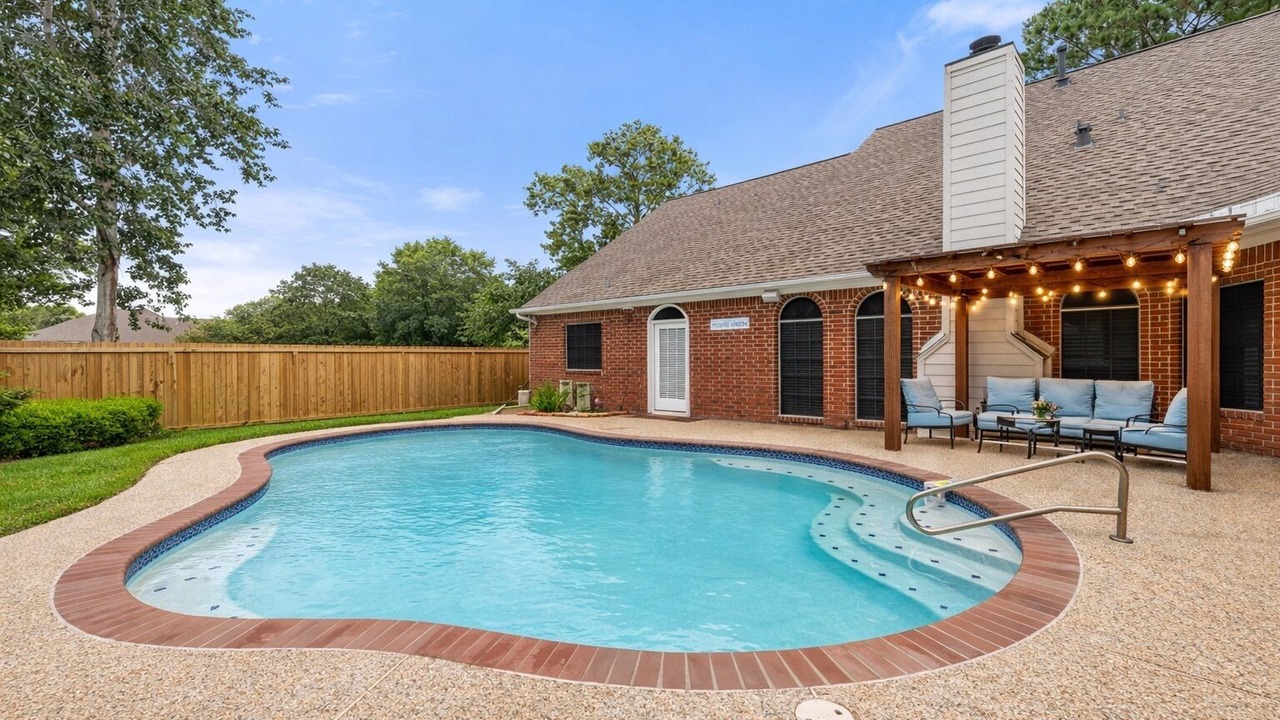 Photo of Outdoor in Clear Lake