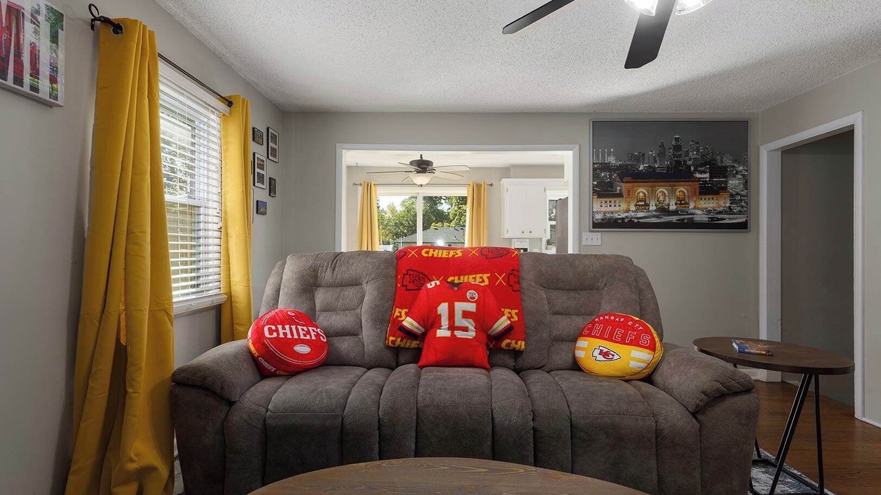 Photo of Livingroom in Lee's Summit