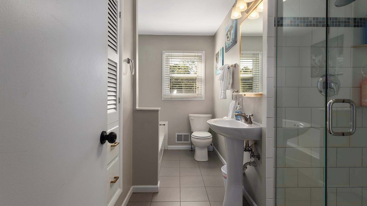 Photo of Bathroom in Lee's Summit