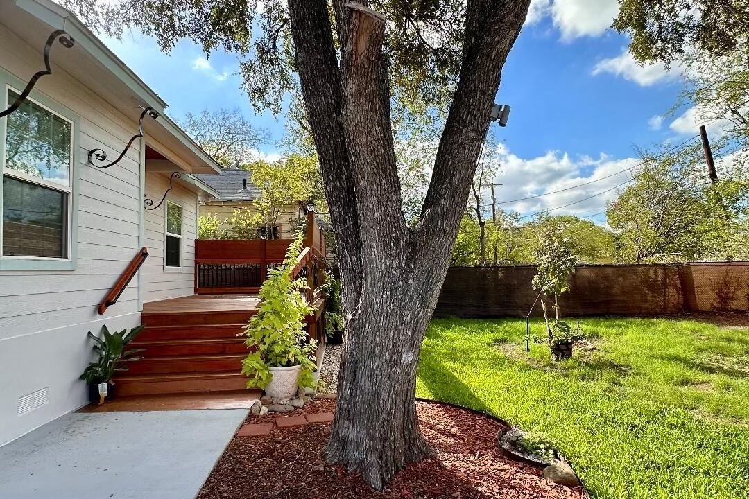 Photo of Outdoor in Northwest Los Angeles Heights