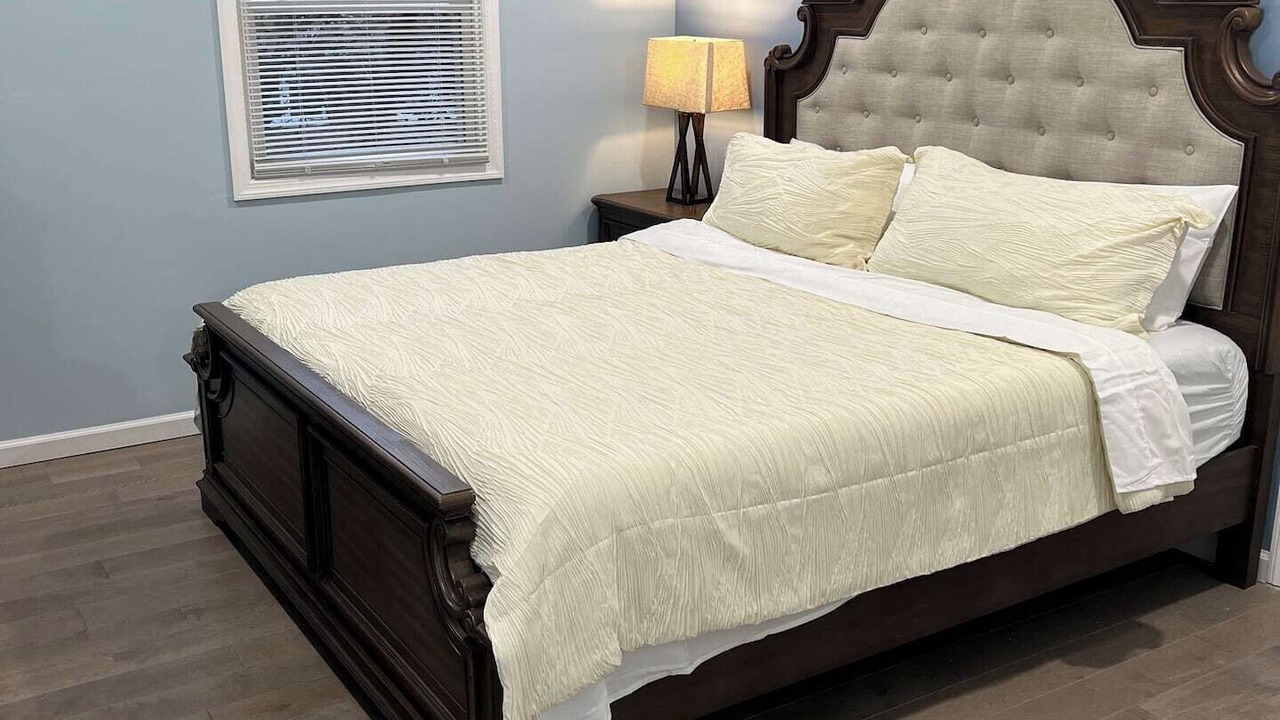 Photo of Bedroom in Belleville