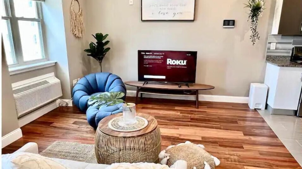 Photo of Livingroom in Logan Square