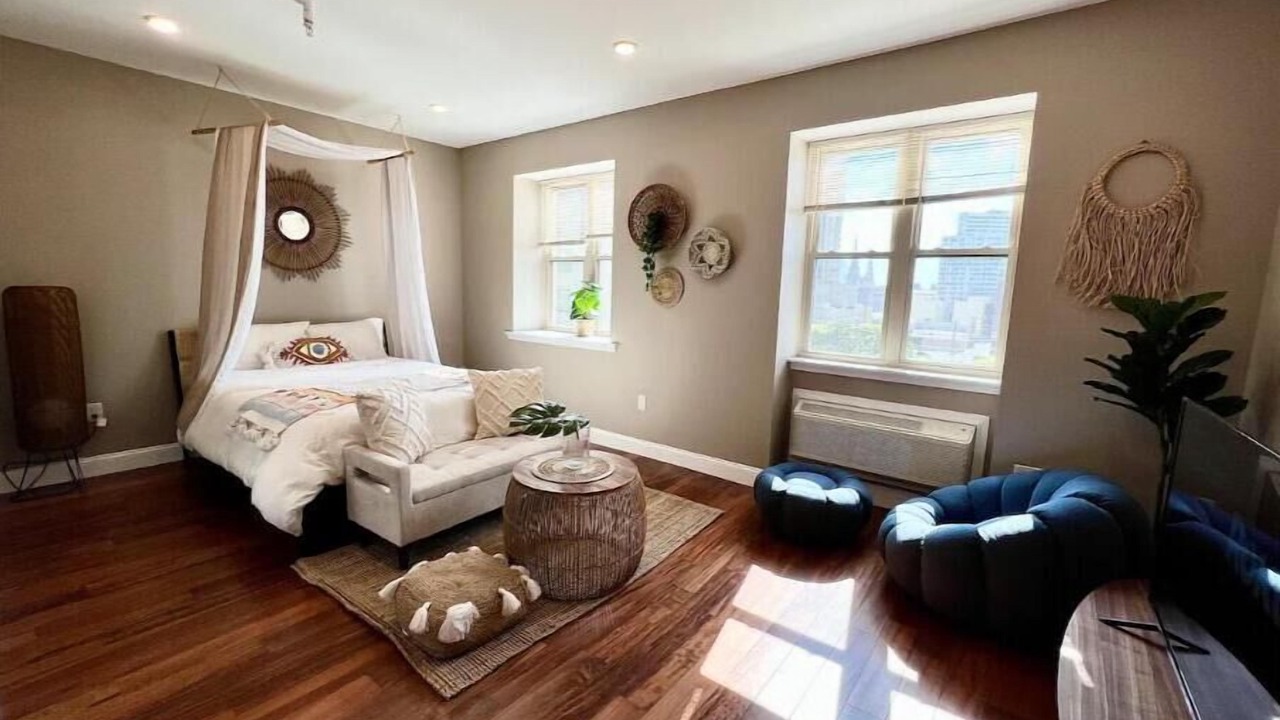 Photo of Bedroom in Logan Square