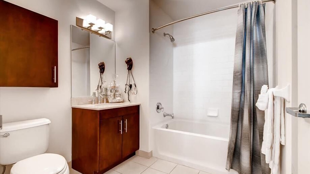 Photo of Bathroom in Hudson Exchange