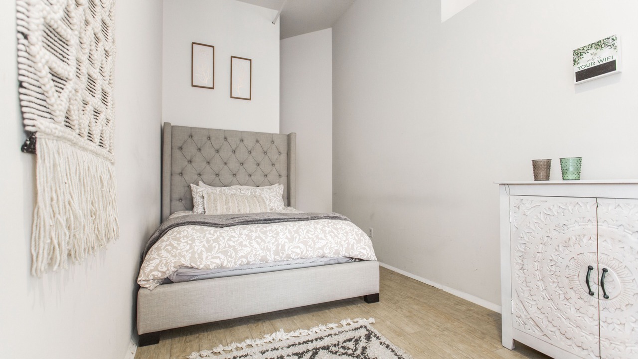 Photo of Bedroom in River Market