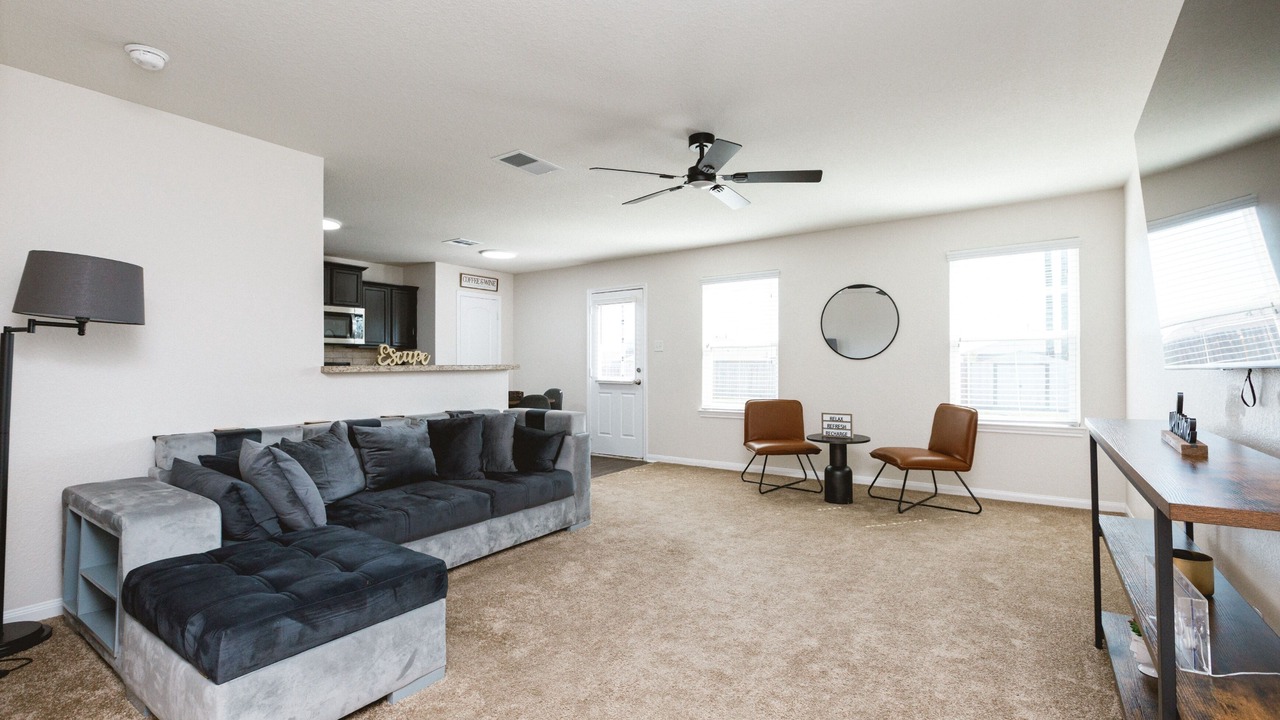 Photo of Livingroom in Medina Valley