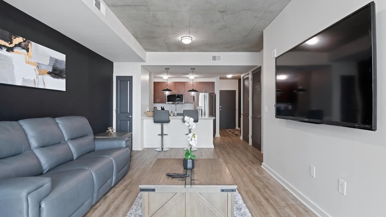 Photo of Bedroom in Midtown