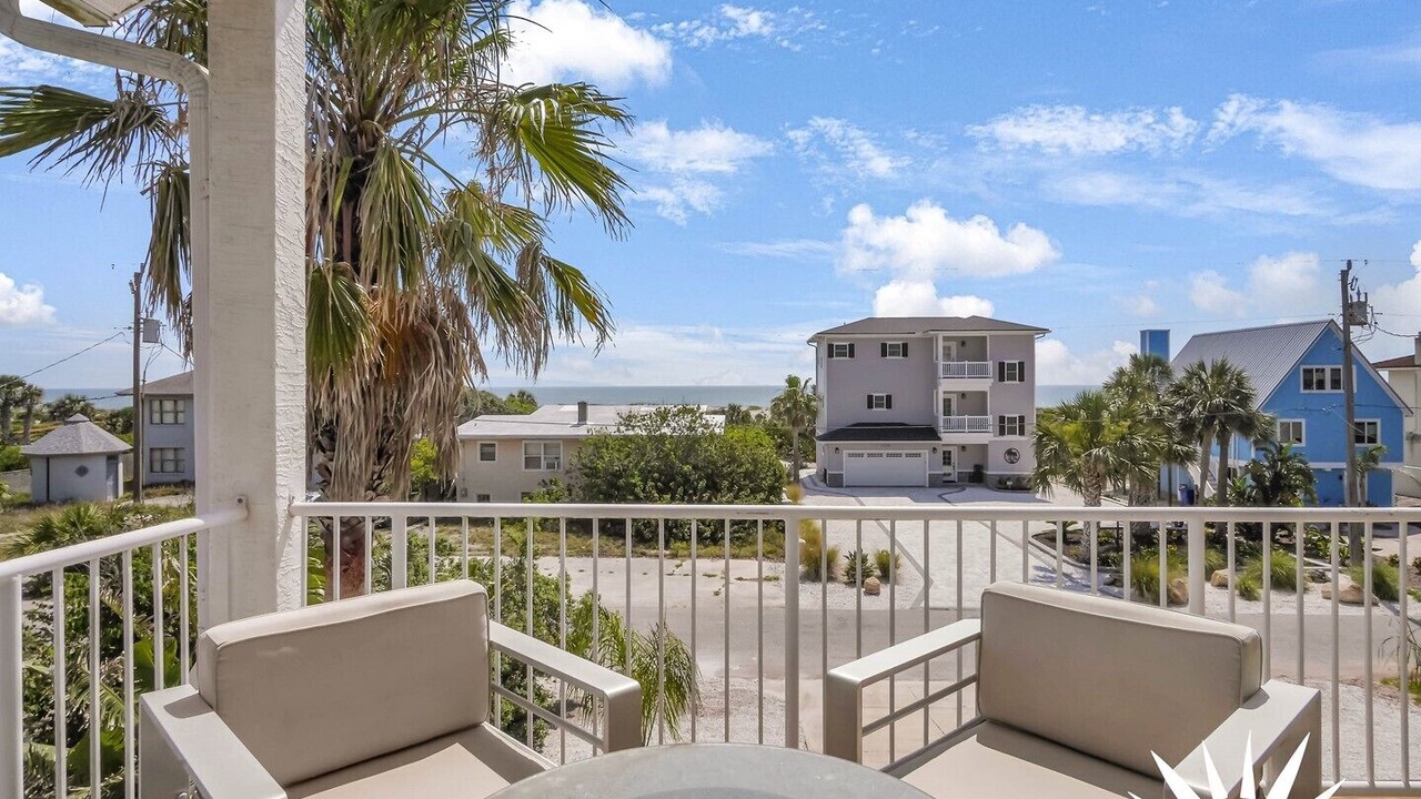 Photo of Patio Balcony in Butler Beach