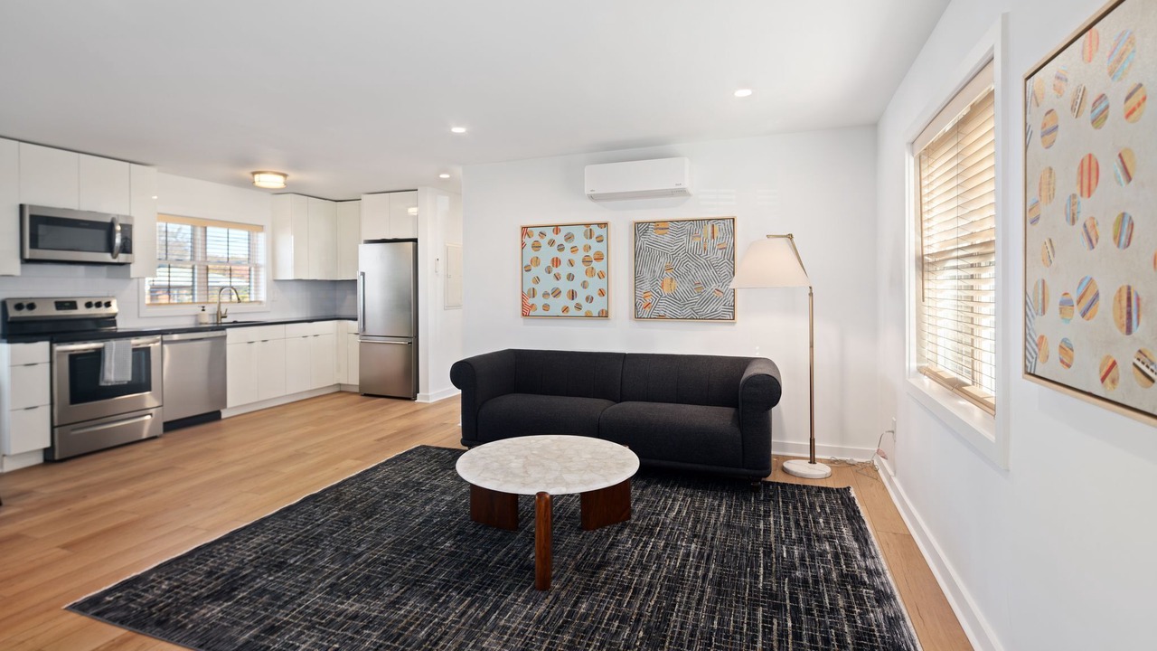 Photo of Livingroom in Manoa