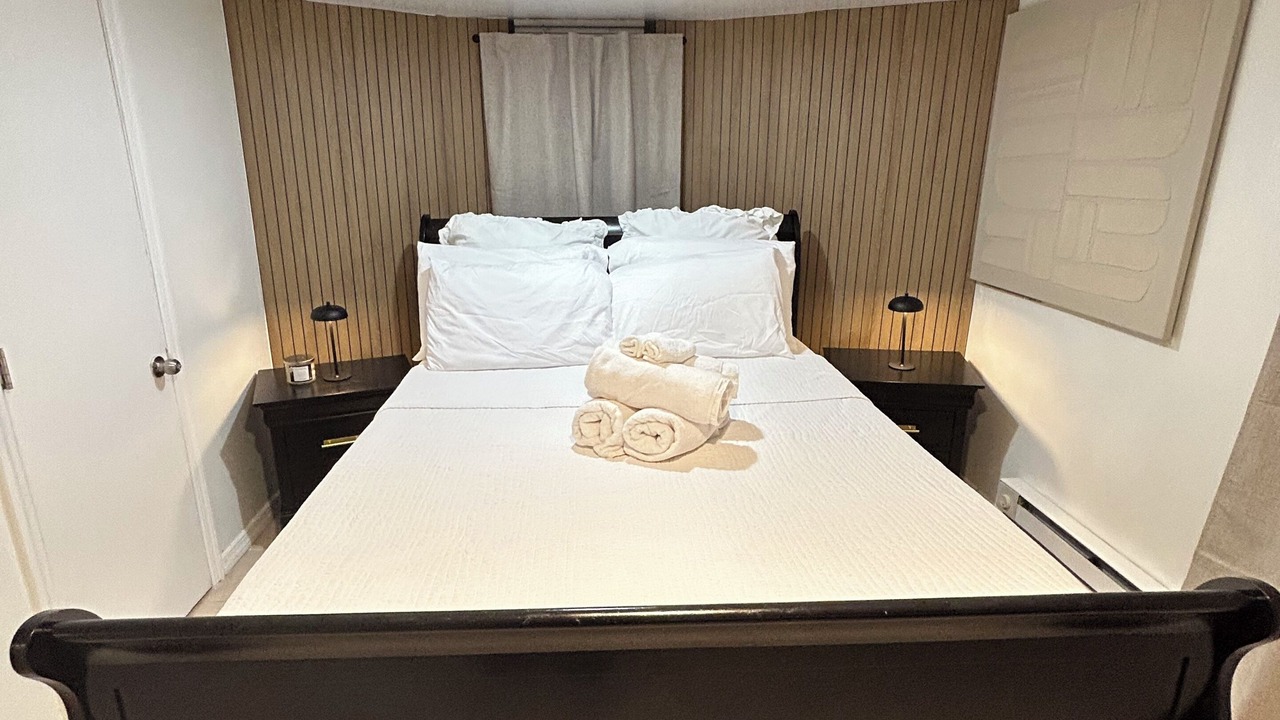Photo of Bedroom in Forest Hill