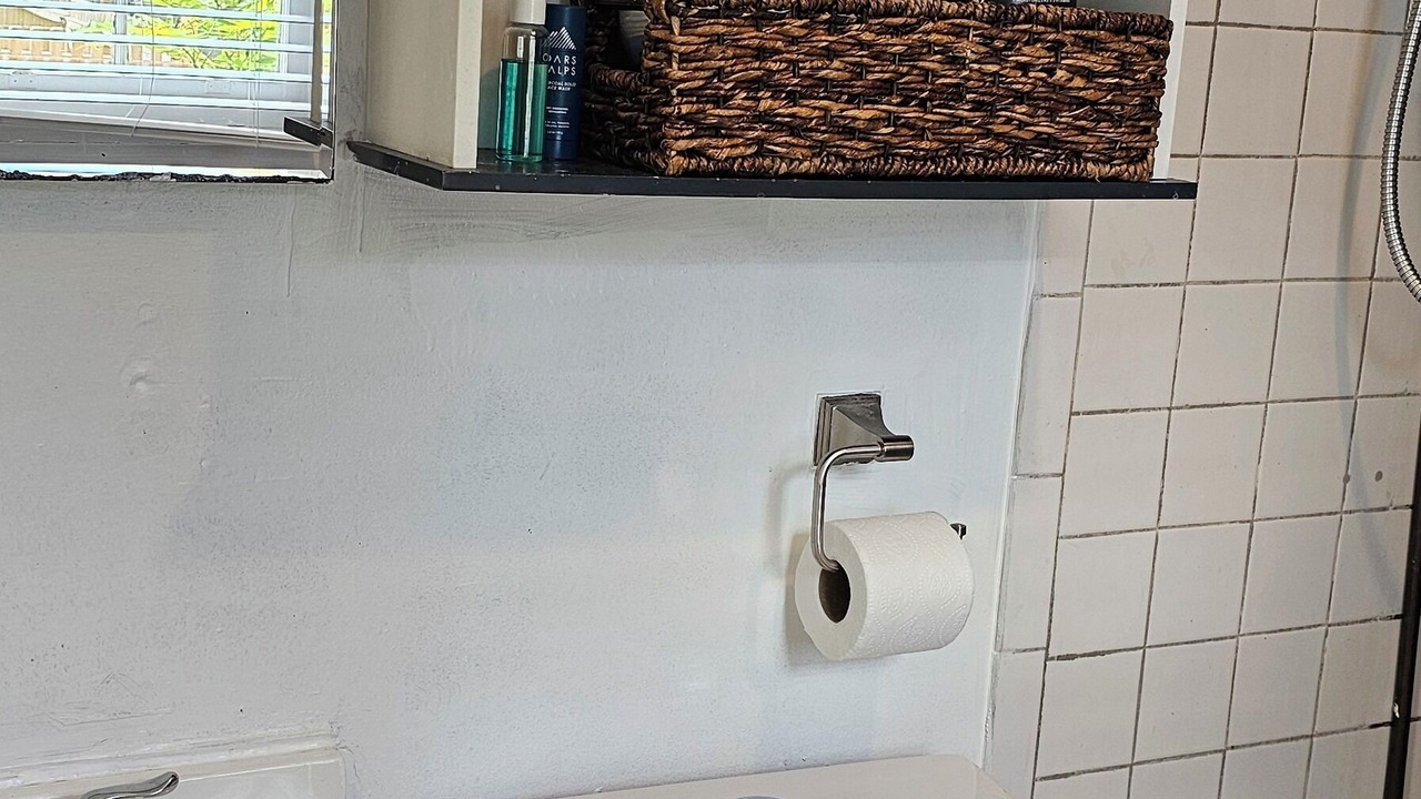 Photo of Bathroom in Cabbagetown