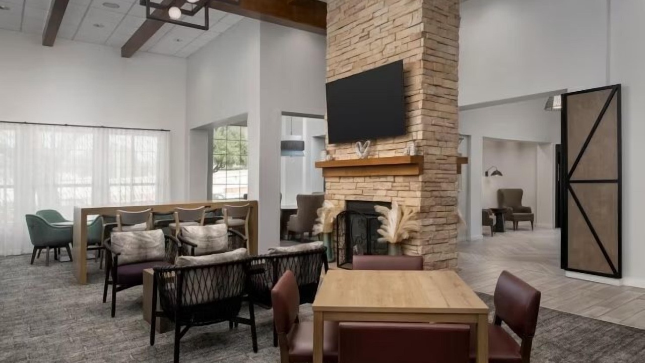 Photo of Livingroom in Shearer Hills - Ridgeview
