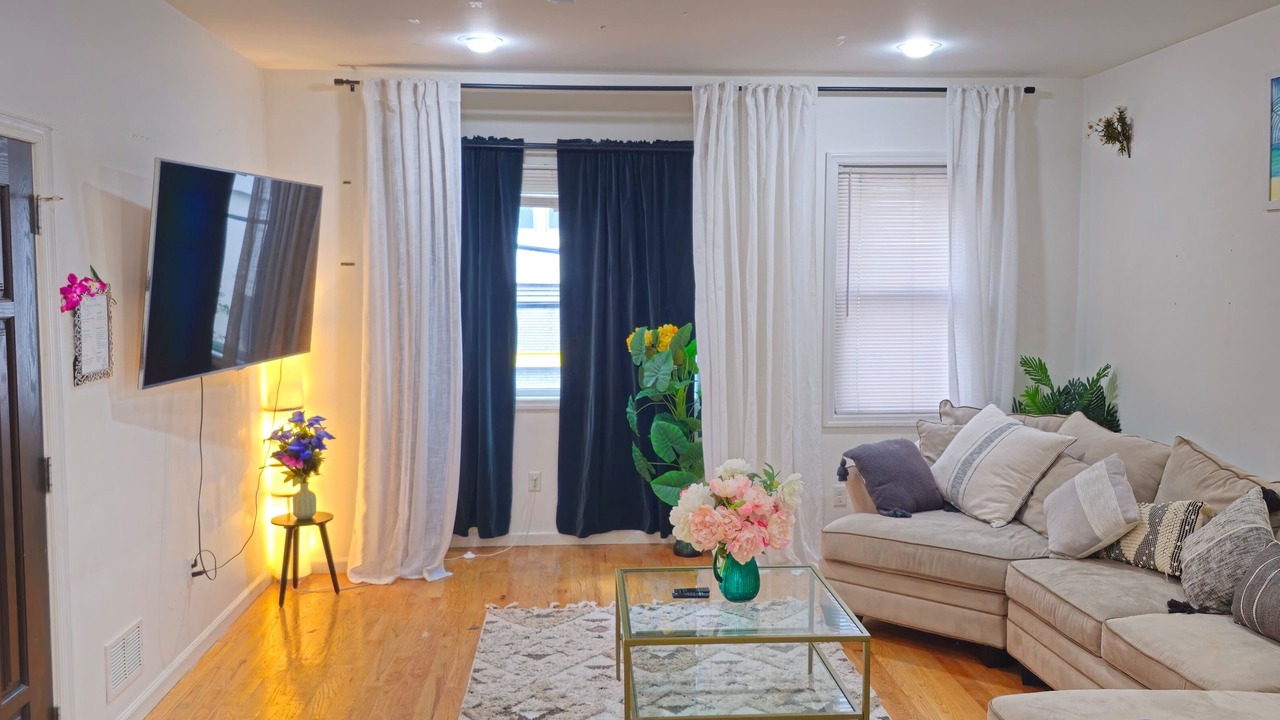 Photo of Livingroom in West Side