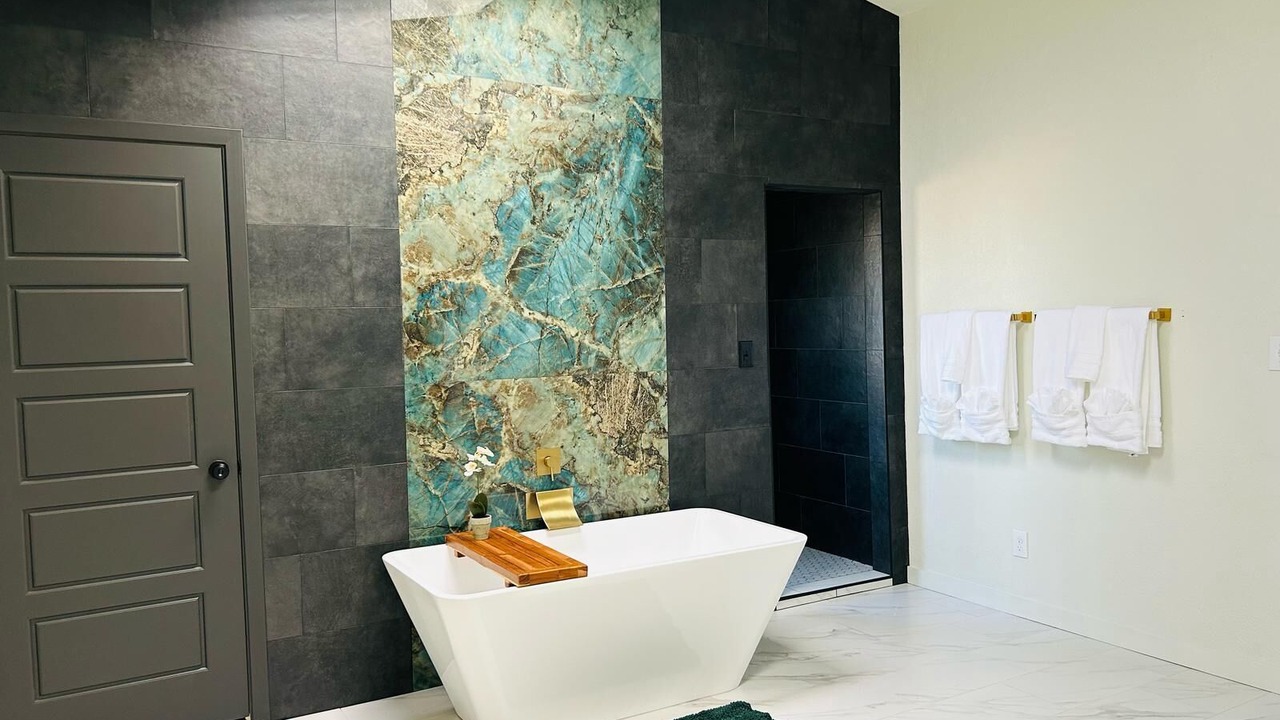 Photo of Bathroom in Shearer Hills - Ridgeview