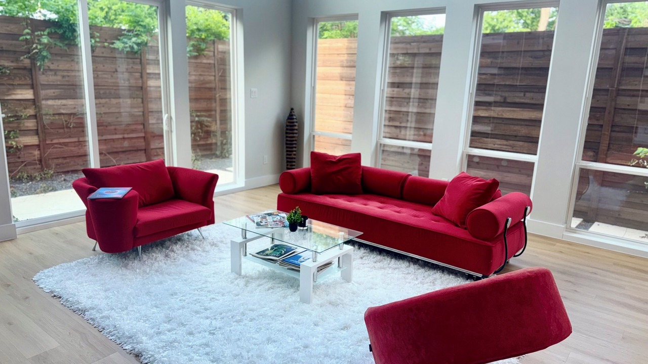 Photo of Livingroom in West Dallas