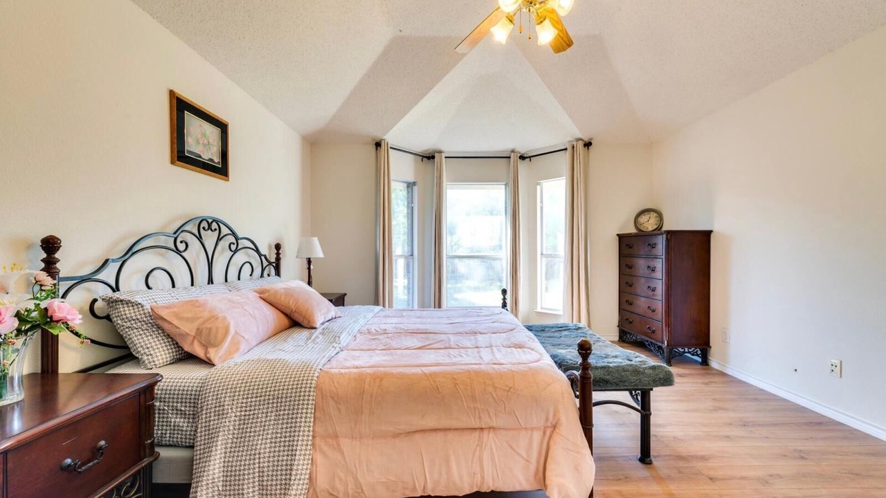 Photo of Bedroom in Murphy