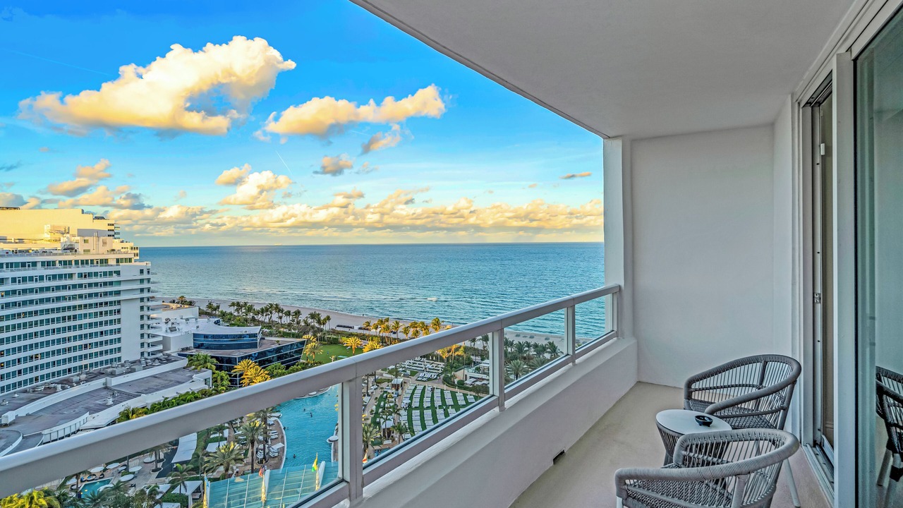 Photo of Outdoor in Mid Beach