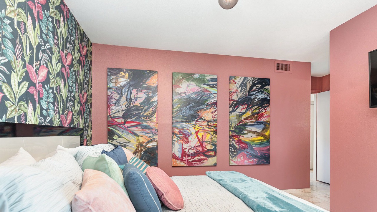 Photo of Bedroom in Medical Center District