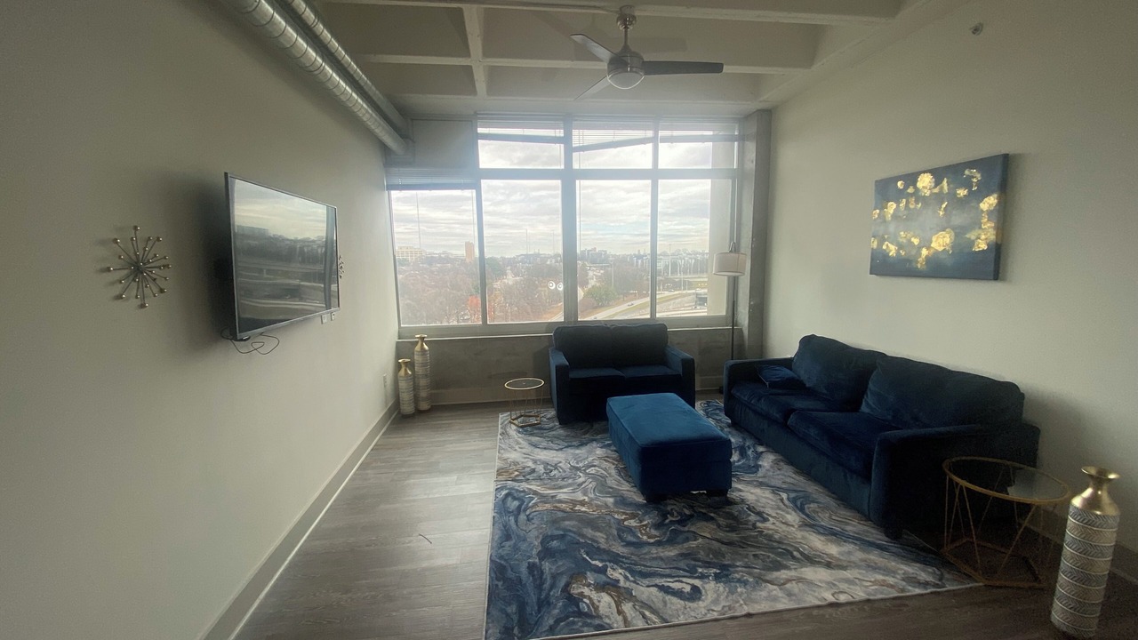 Photo of Livingroom in Peachtree Center