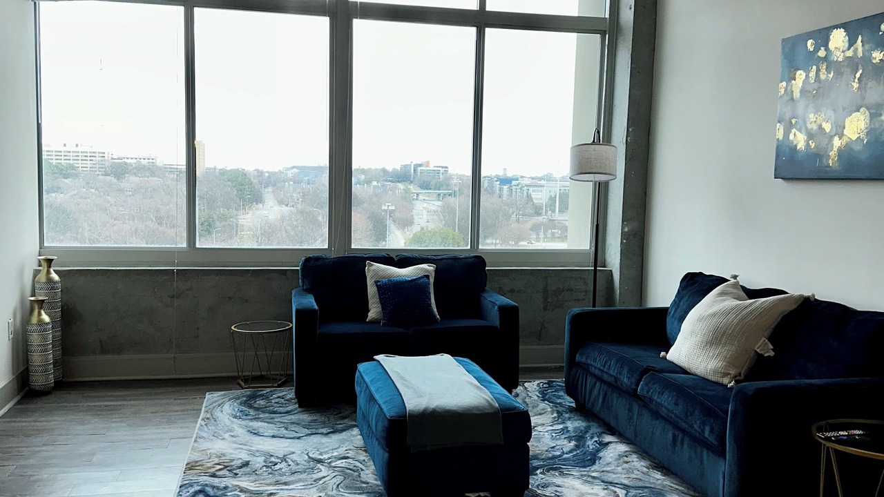 Photo of Livingroom in Peachtree Center
