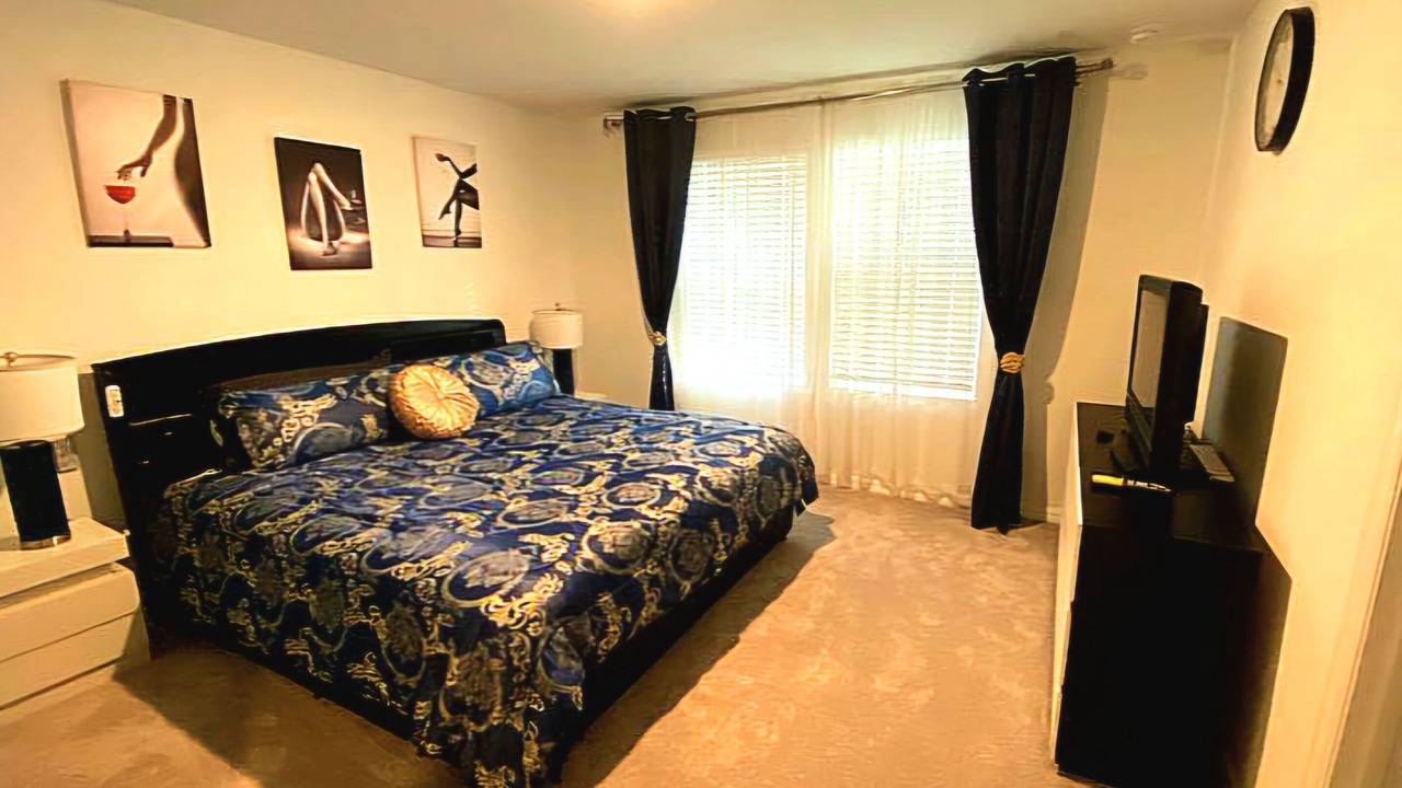 Photo of Bedroom in Laurel