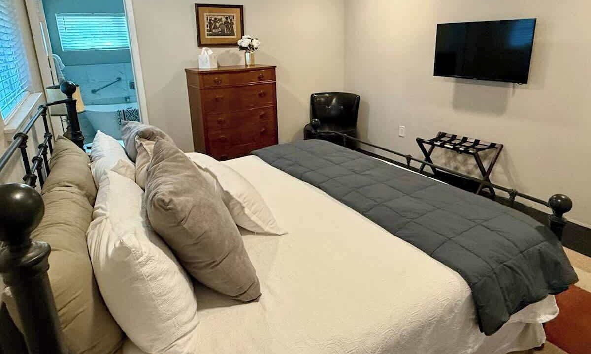 Photo of Bedroom in North San Antonio - SAT
