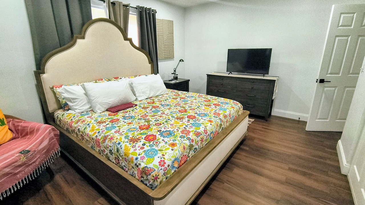 Photo of Bedroom in Miramar
