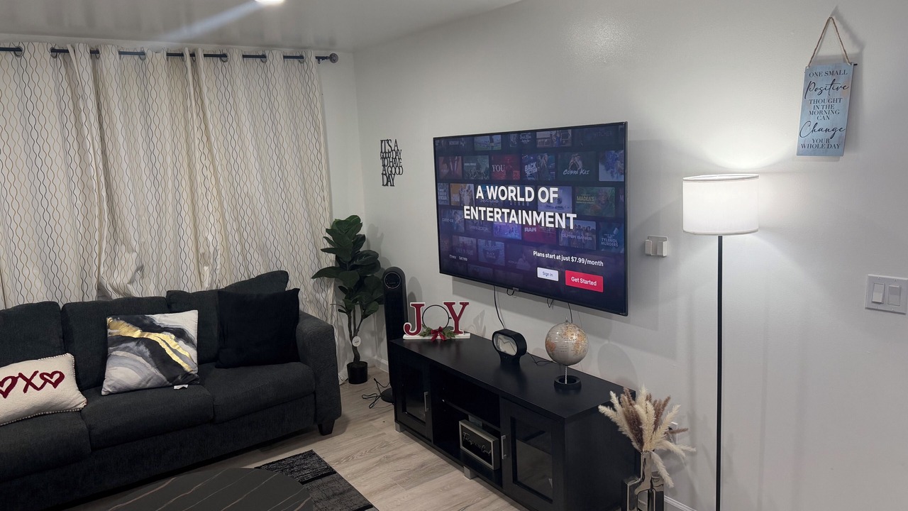 Photo of Livingroom in Newark