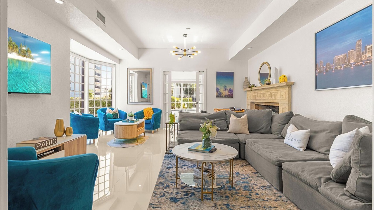 Photo of Livingroom in West Avenue