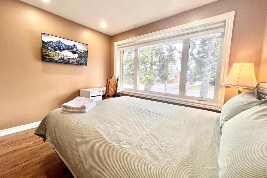 Photo of Bedroom in Newtonbrook