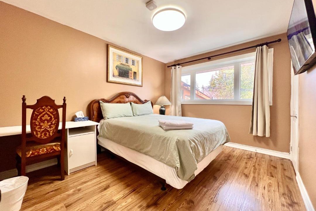Photo of Bedroom in Newtonbrook