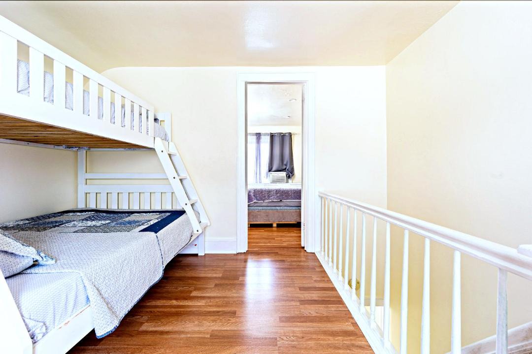 Photo of Bedroom in Valley Stream