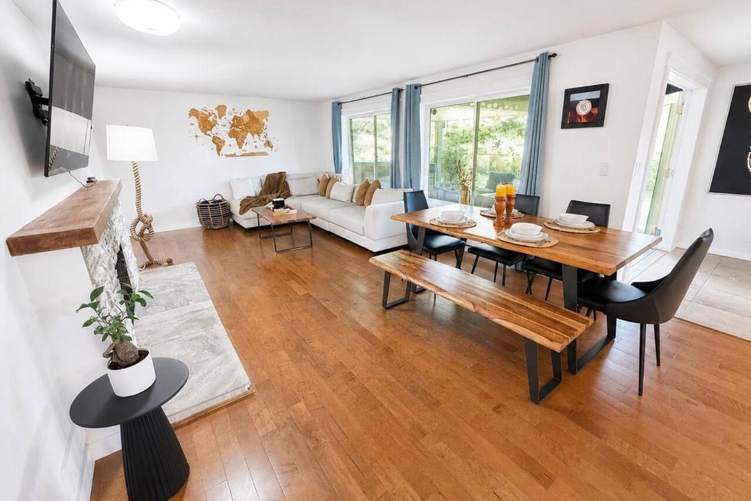 Photo of Others in District of North Vancouver
