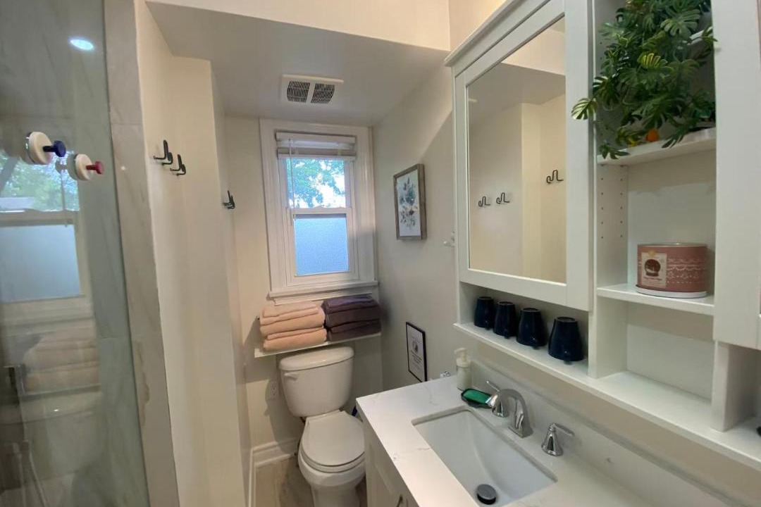 Photo of Bathroom in Willowdale