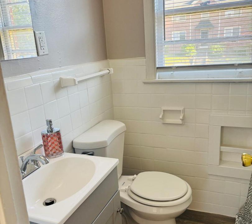 Photo of Bathroom in Candler Park