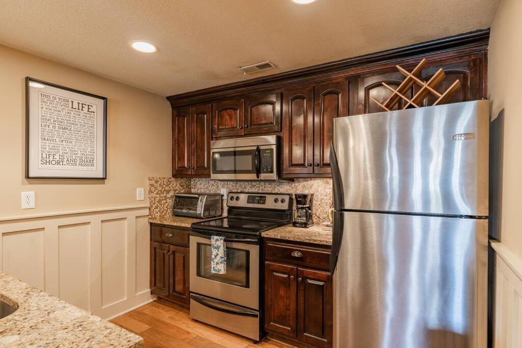 Photo of Kitchen in West Plaza