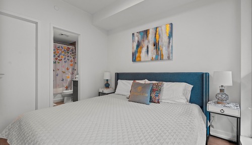 Superior Apartment, 2 Bedrooms, Pool Access, Park View