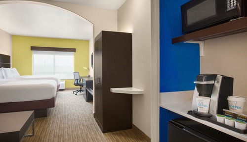 Suite, 2 Queen Beds