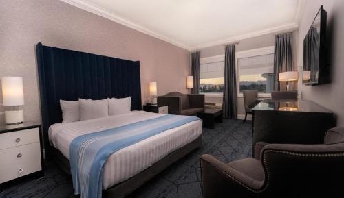 King Room with Courtyard View - 5th Floor/Non-Smoking