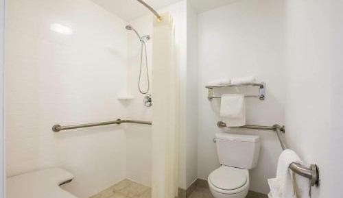 King Room - Accessible/Non-Smoking