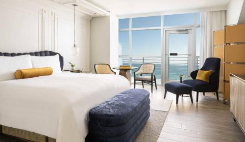Ocean View Room with 1 King Bed