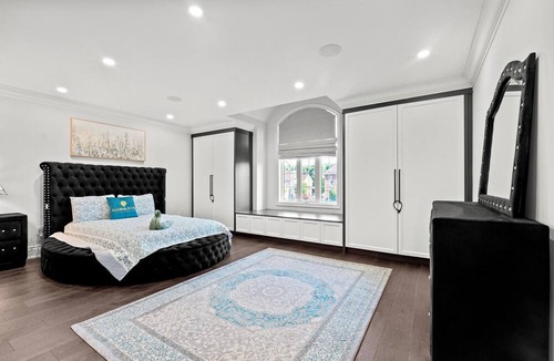 Vaughan Hotel | GLOBALSTAY Luxury 4 Bedroom House