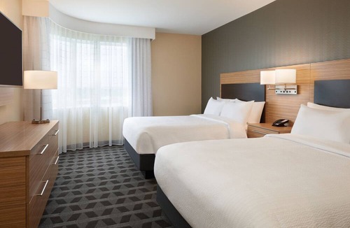 Oakville Hotel | TownePlace Suites by Marriott Toronto Oakville