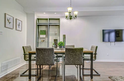 O'Connor - Parkview Apartment | Urban Retreat A Modern 5BR Townhouse