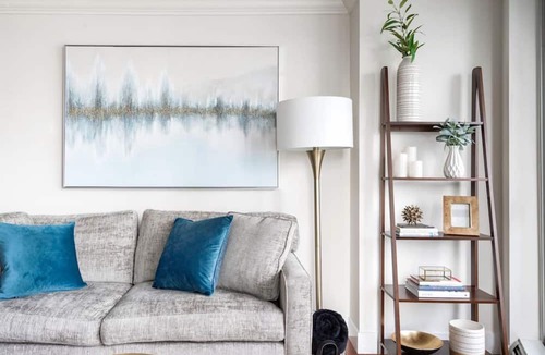 Yaletown Condo | Aquarius Yaletown WaterView 2Bdrm 2Bath Pool Hot Tub Steam