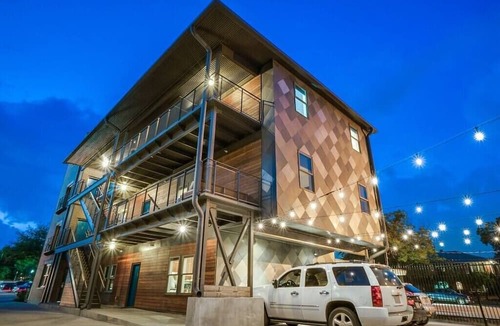 Kessler Apartment | Bishop Arts Lofts Unit 9 Penthouse Suite