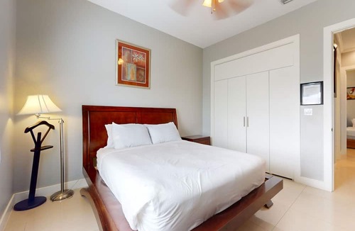 South Padre Island Condo | Updated condo with pool & hot tub - close to the water park