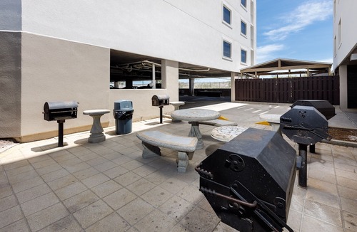Fort Walton Beach Condo | GD 303: Waves and Views - Wake up to the BEAUTIFUL Gulf of Mexico!